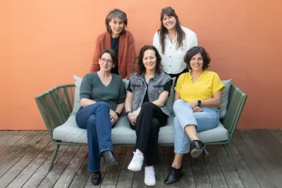 Groepsfoto van de vijf medewerkers van Dienst Studieadvies
